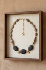 Sharufa Necklace Framed Shikhazuri